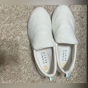 Vionic Beach slip on sneakers!